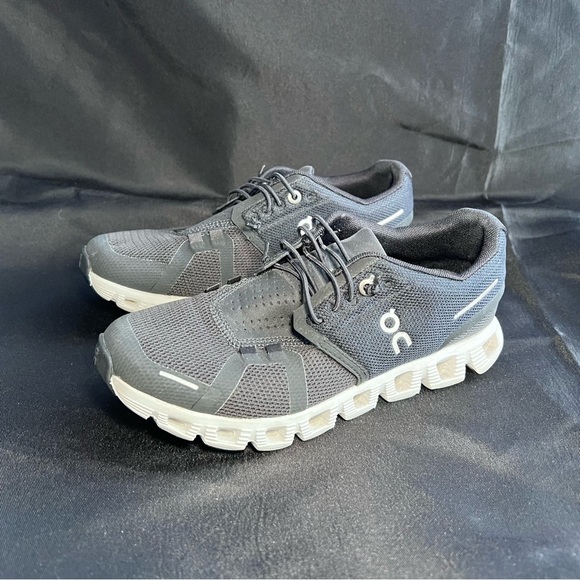 On Running Shoes - Women’s On Cloud - Cloud 5 Running Sneaker - Black & White